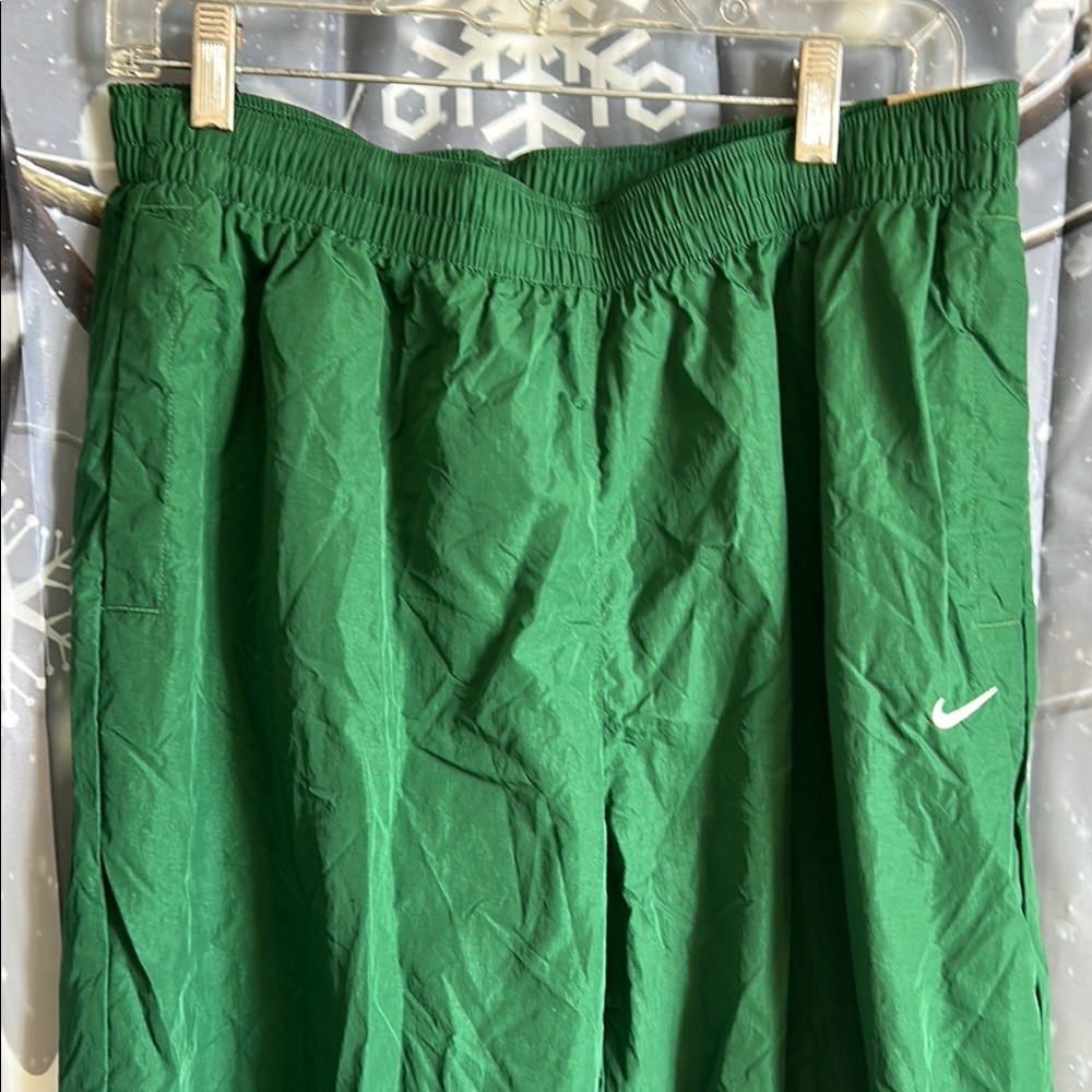 Nike Mid Rise Full Length Green Performance Track Pants
